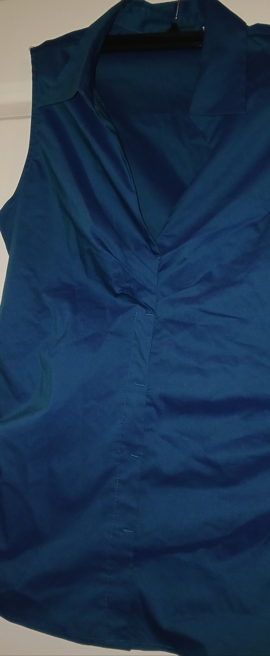 Nwt NY&C Medium Top - Deep Teal Blue